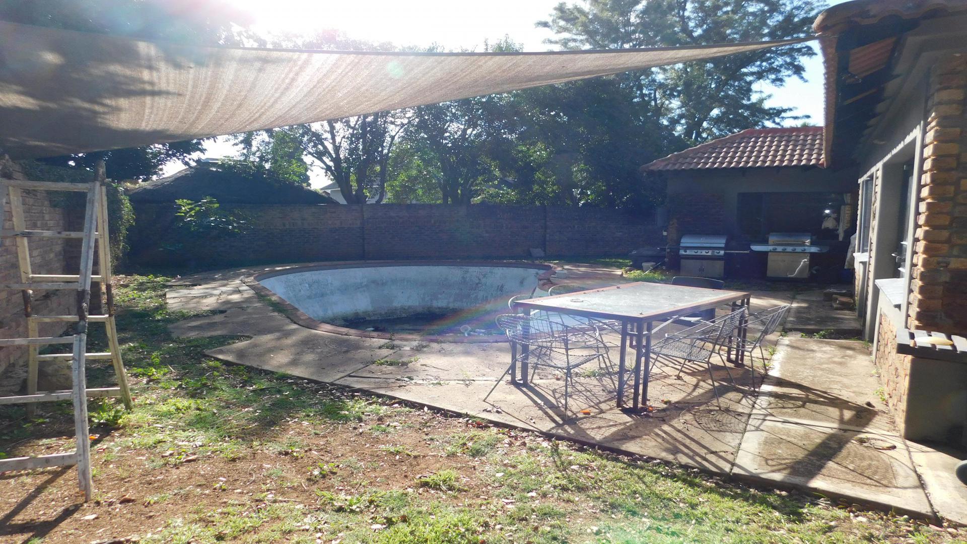 Backyard of property in Constantiapark