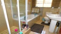 Bathroom 1 of property in Constantiapark