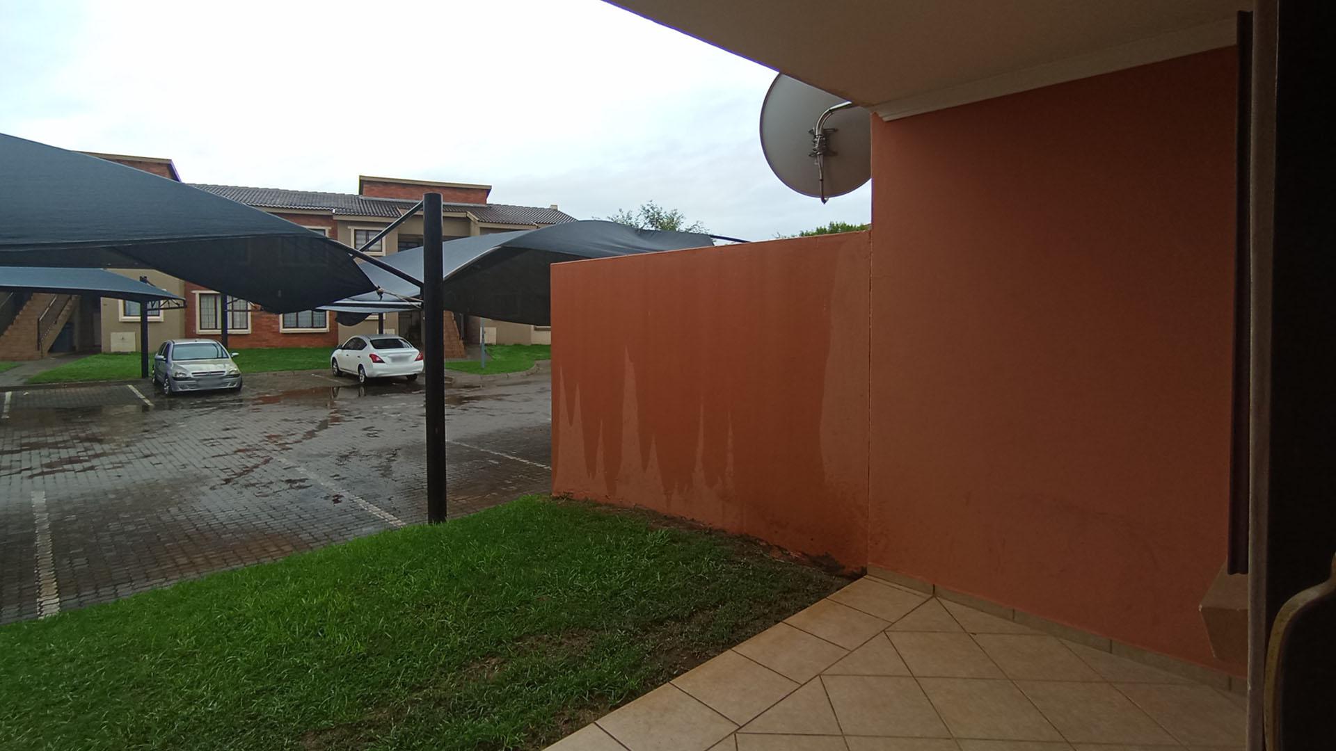 Patio - 6 square meters of property in Montana Tuine