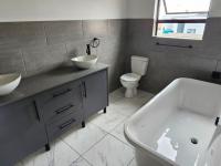 of property in Bendor