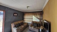 Lounges of property in Matsulu