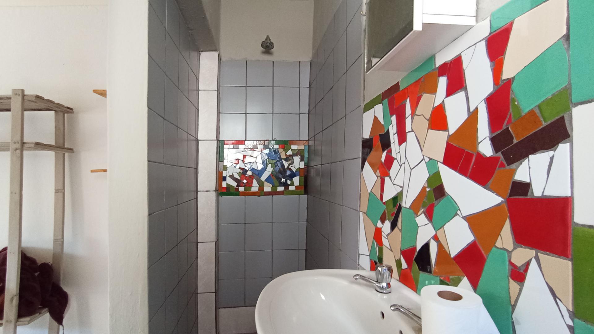 Bathroom 1 - 8 square meters of property in Melville