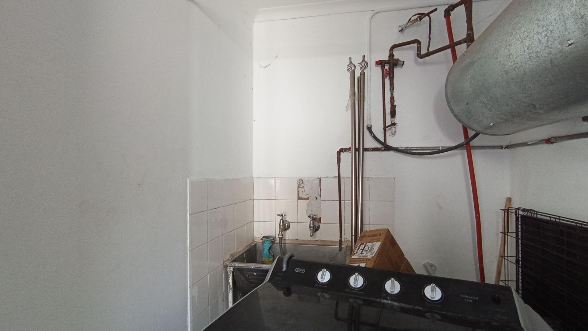 Spaces - 15 square meters of property in Melville