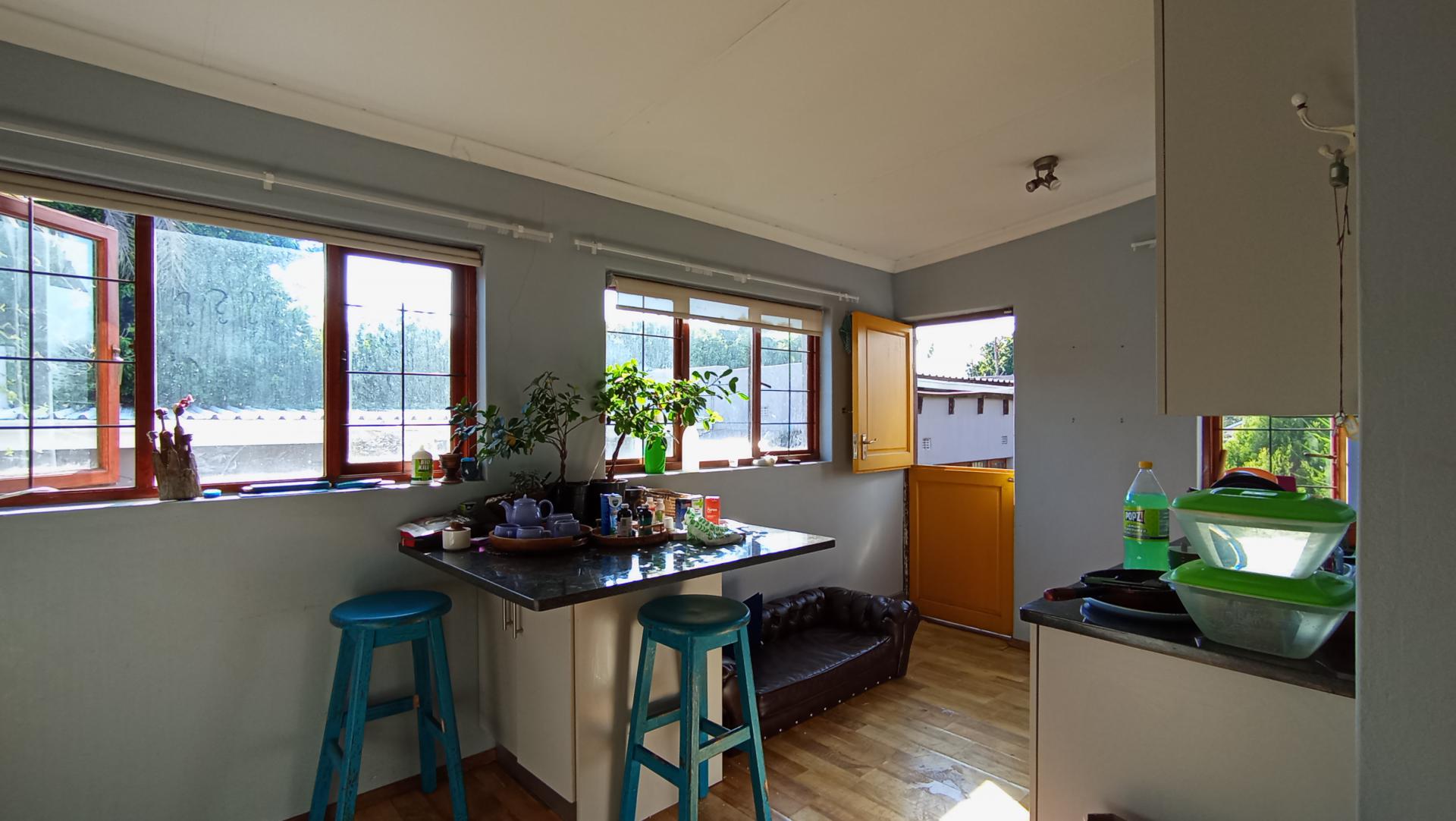 Kitchen - 18 square meters of property in Melville