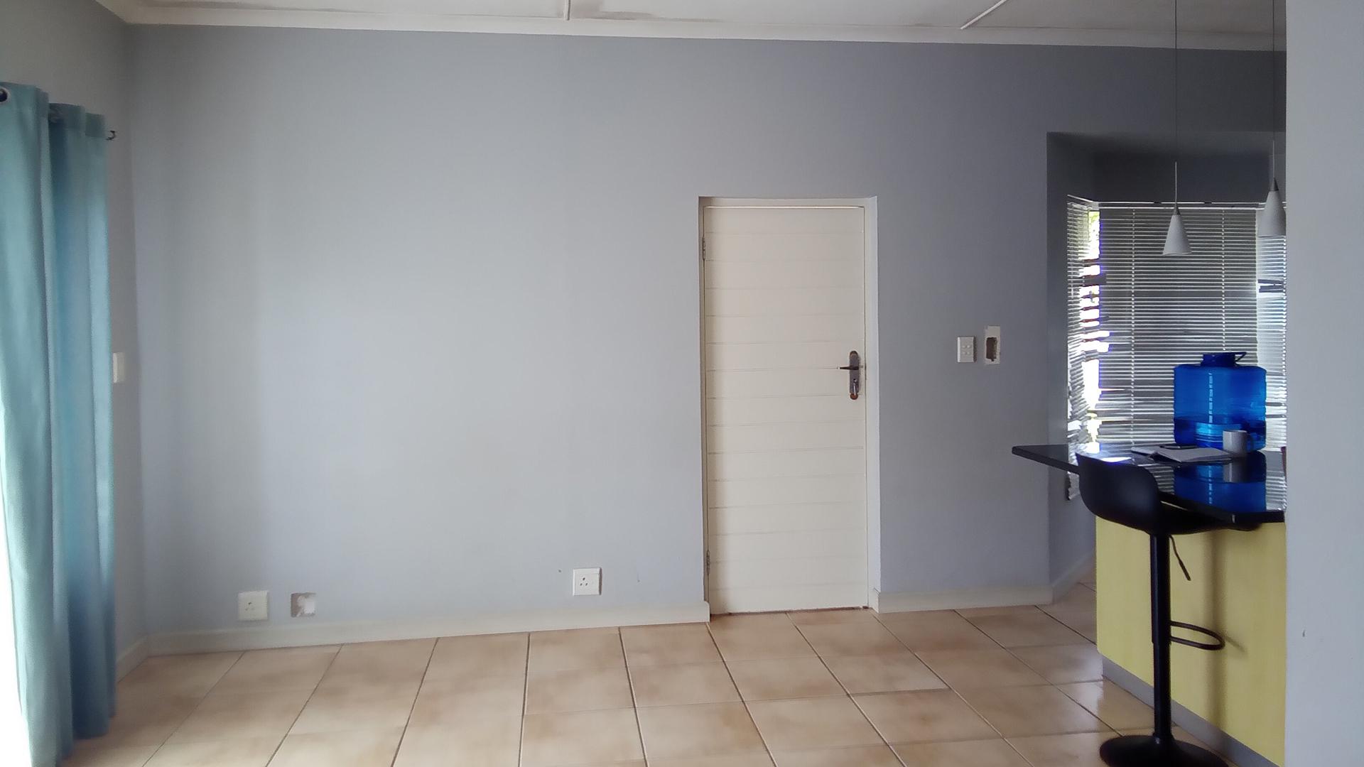 Lounges of property in Beacon Bay