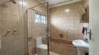 Main Bathroom - 8 square meters of property in Veld En Vlei