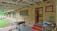 Patio - 37 square meters of property in Veld En Vlei