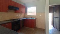 Kitchen - 11 square meters of property in Vorna Valley