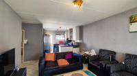 Lounges - 21 square meters of property in Eveleigh