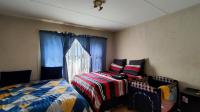 Bed Room 2 - 18 square meters of property in Eveleigh