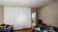 Bed Room 2 - 18 square meters of property in Eveleigh