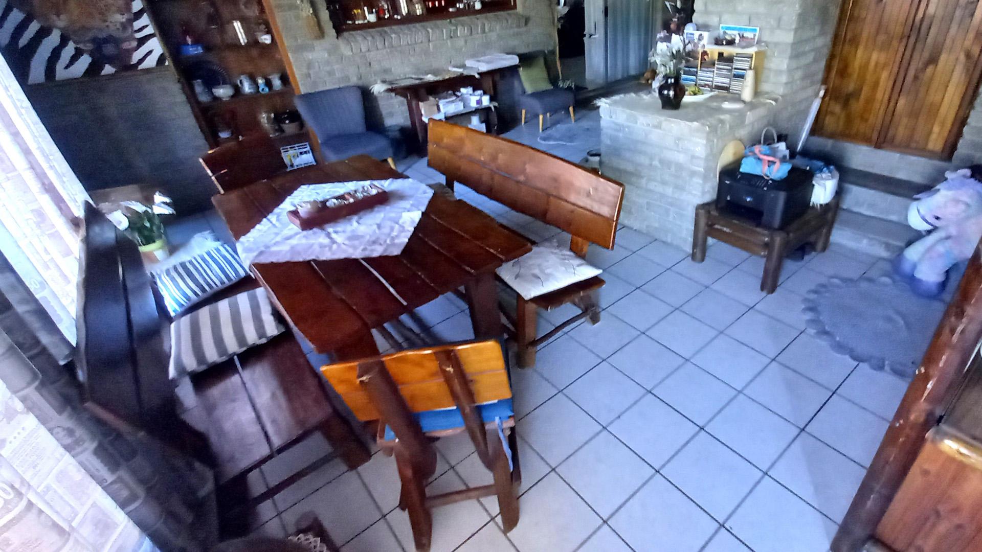 Entertainment of property in Van Dyks Bay