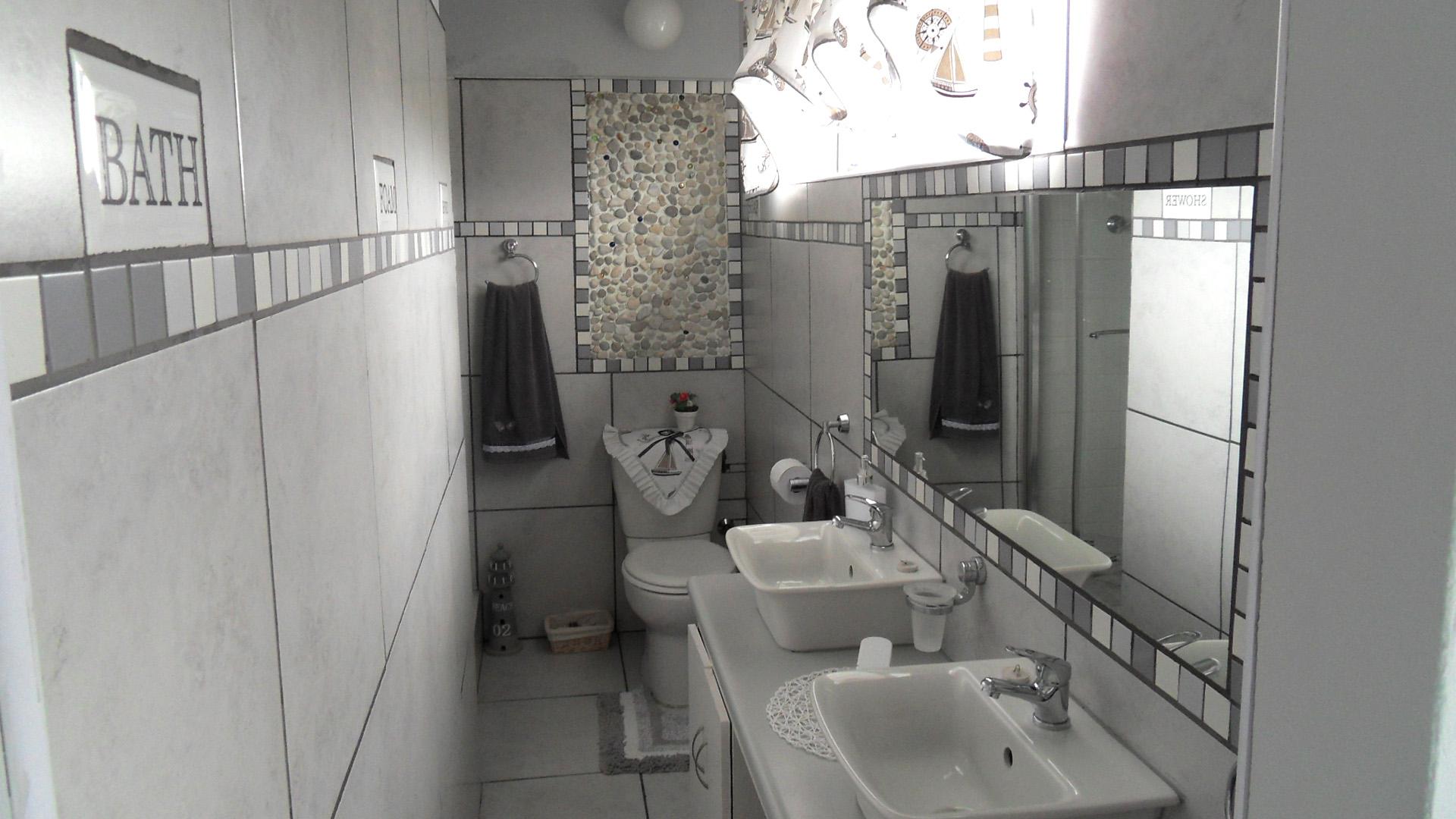 Flatlet of property in Van Dyks Bay