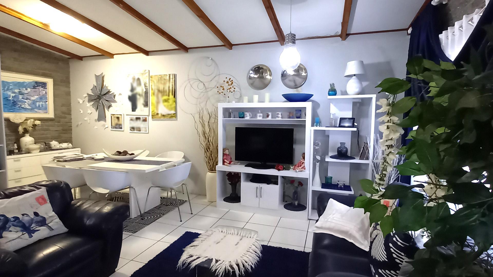 Lounges of property in Van Dyks Bay