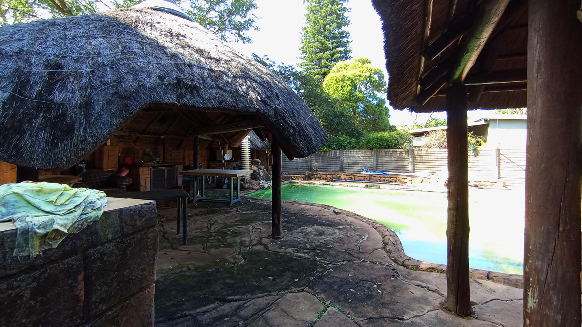 Entertainment of property in Dorandia