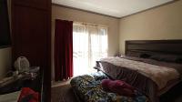Main Bedroom - 19 square meters of property in Dorandia
