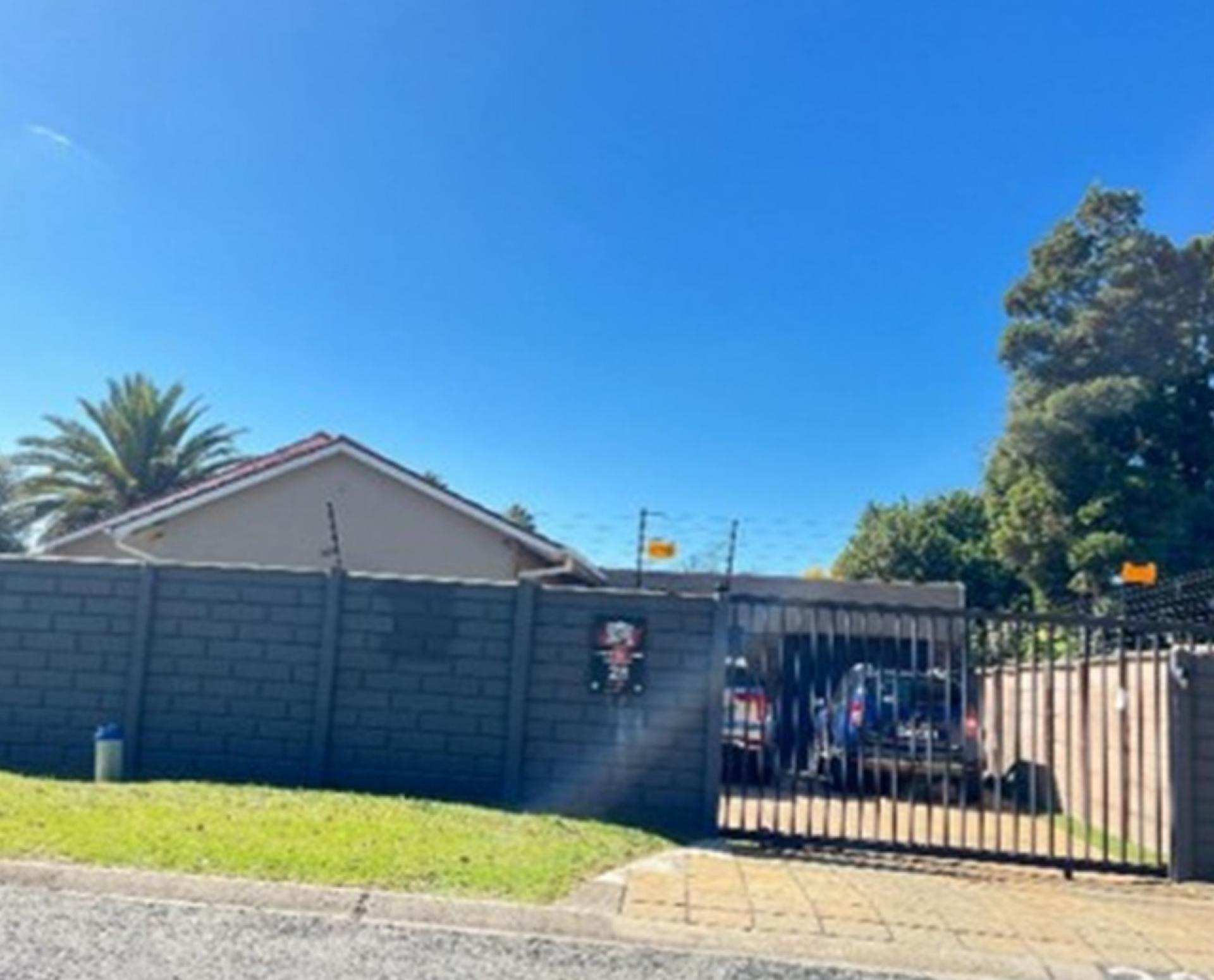 Front View of property in Impala Park