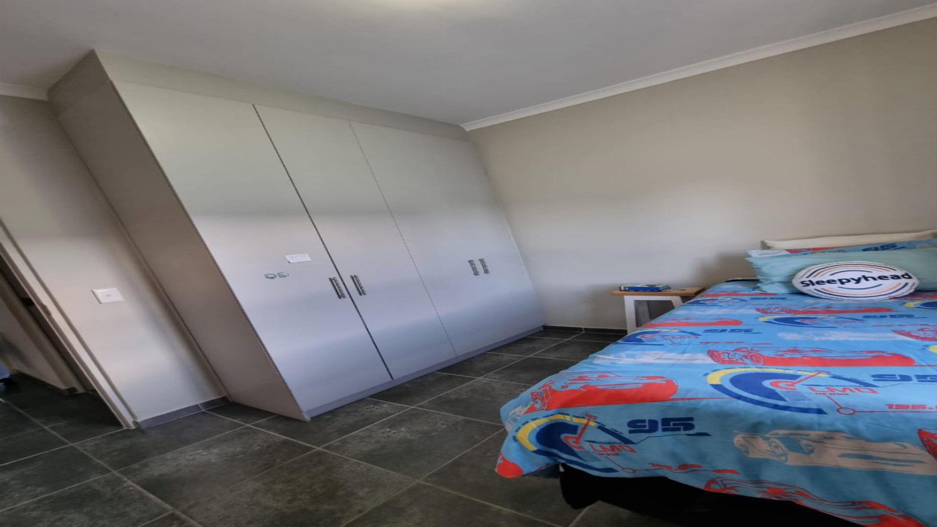 Bed Room 1 of property in Stellenbosch