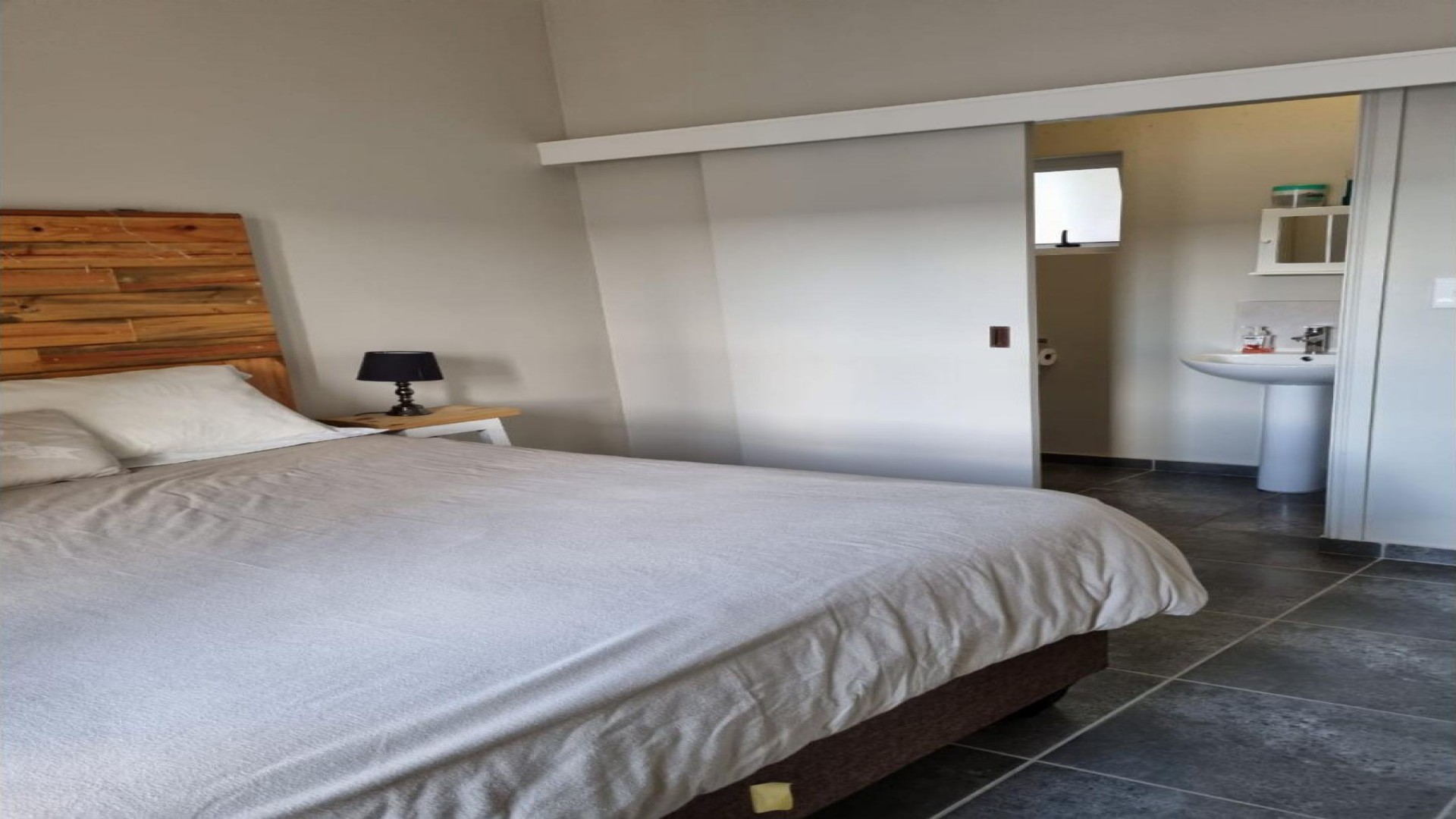Bed Room 2 of property in Stellenbosch