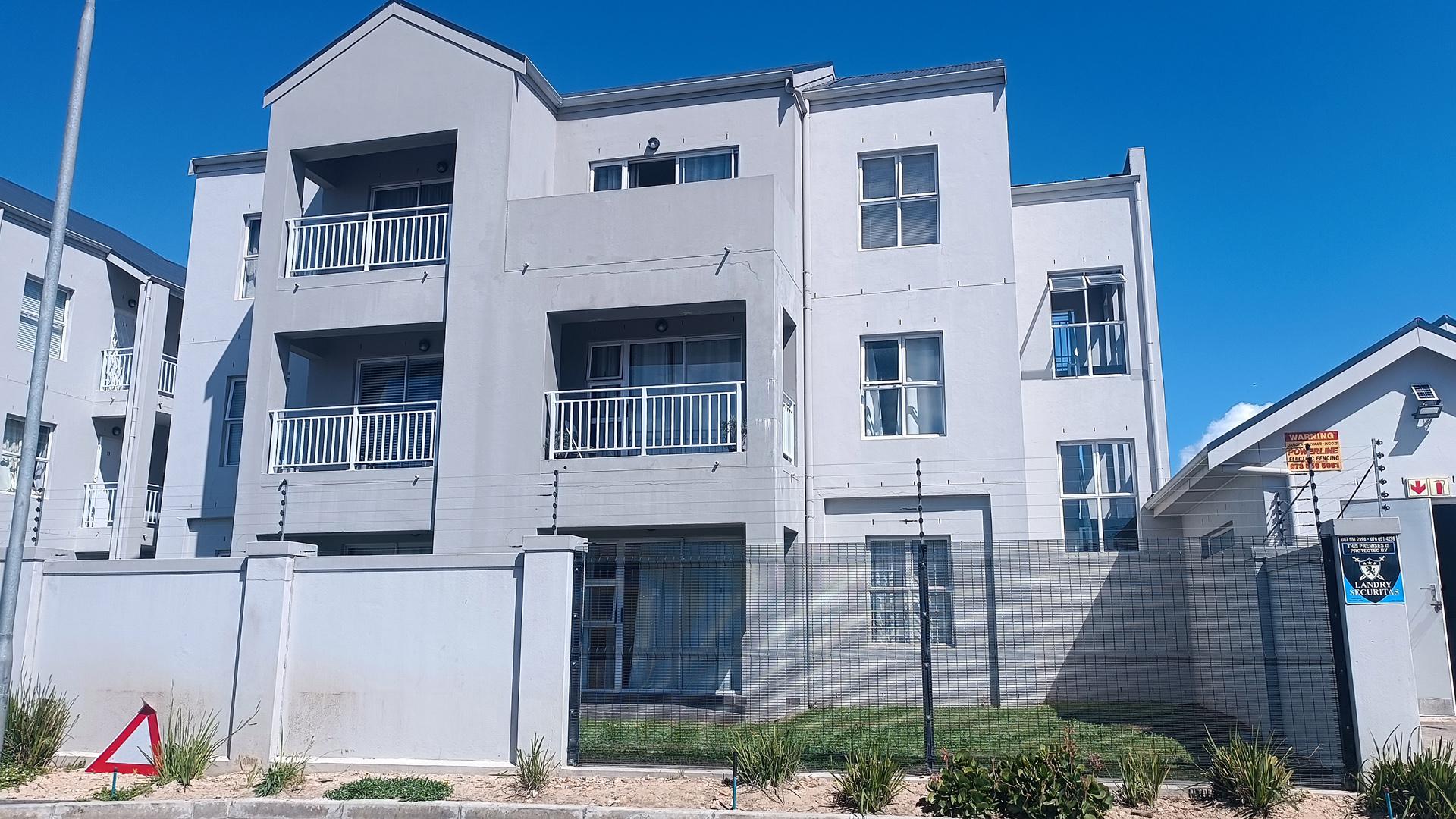 Front View of property in Kuils River