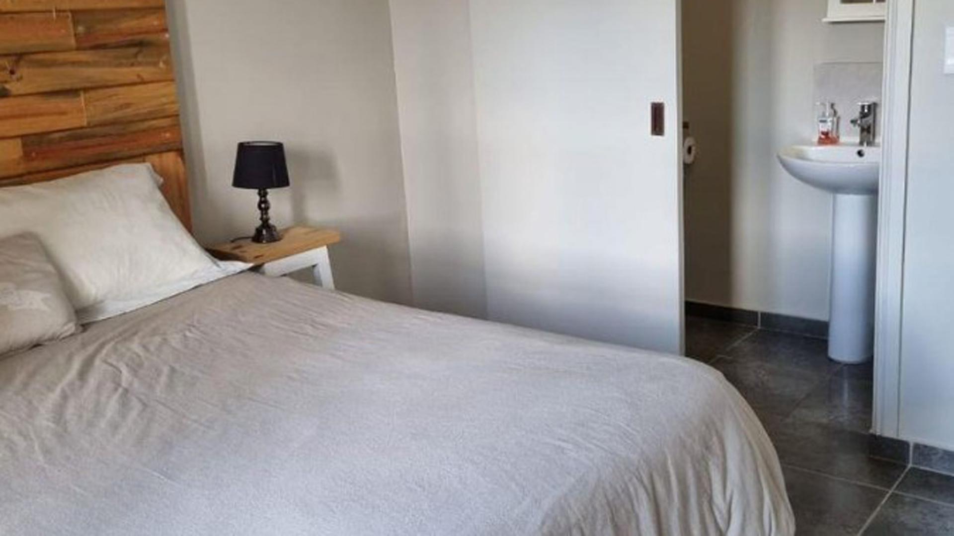 Main Bedroom - 16 square meters of property in Kuils River