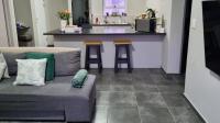 Lounges - 21 square meters of property in Kuils River