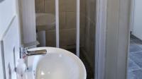 Main Bathroom - 4 square meters of property in Kuils River