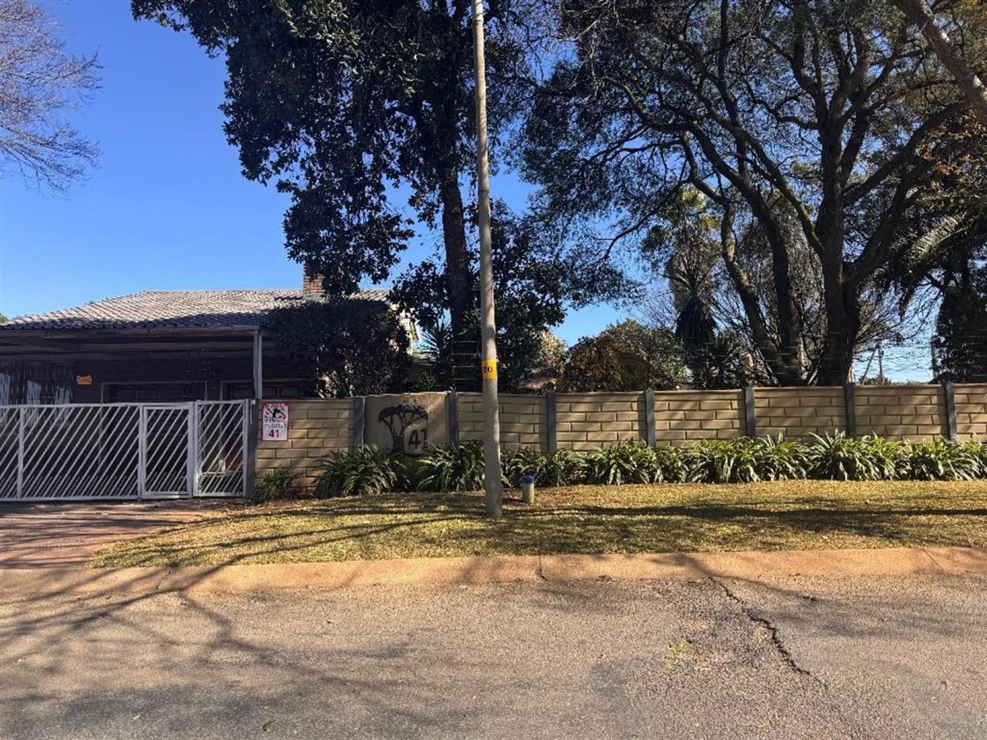 Front View of property in Van Riebeeckpark