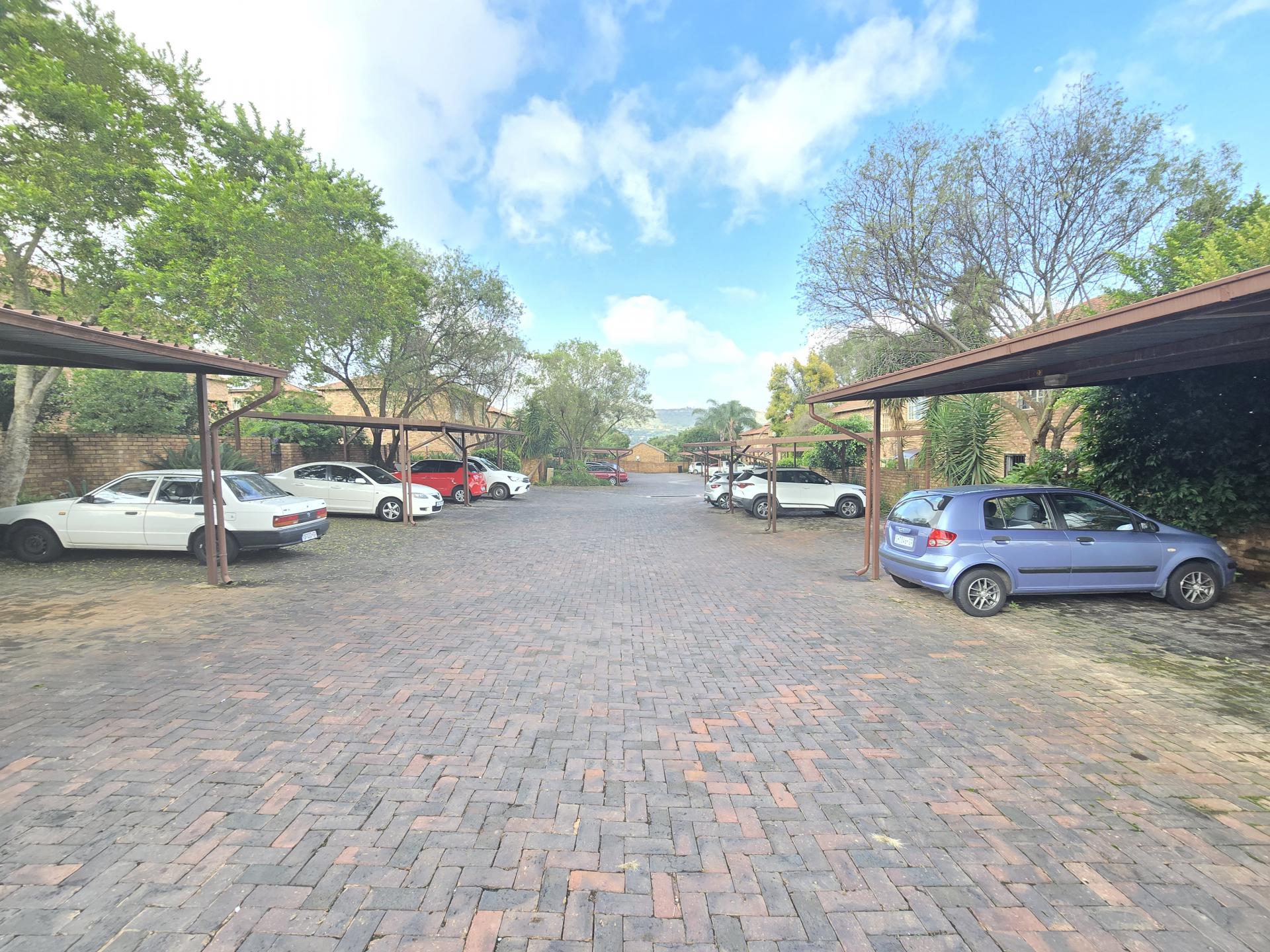 Spaces of property in Wilgeheuwel 