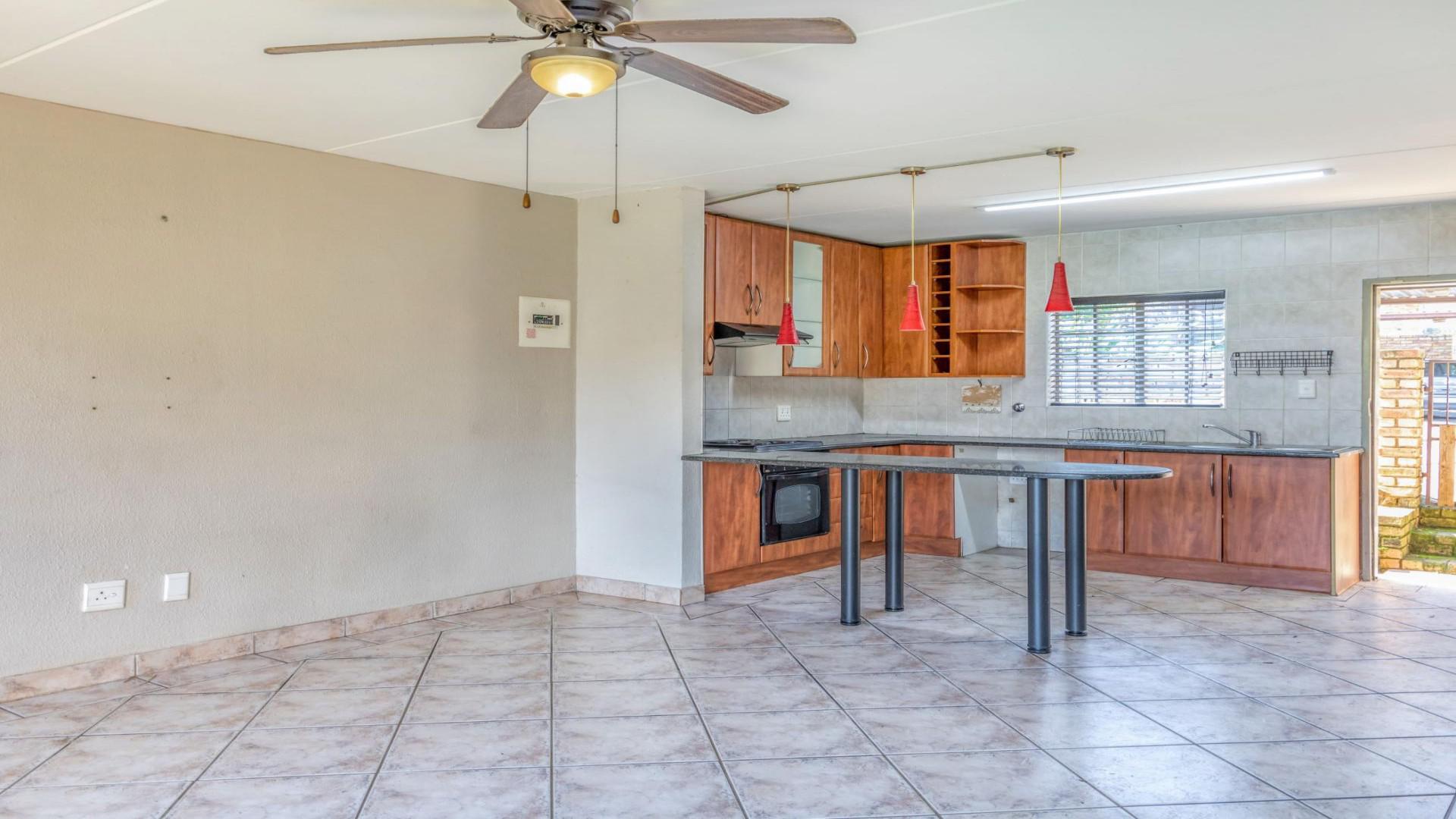 Lounges of property in Wilgeheuwel 