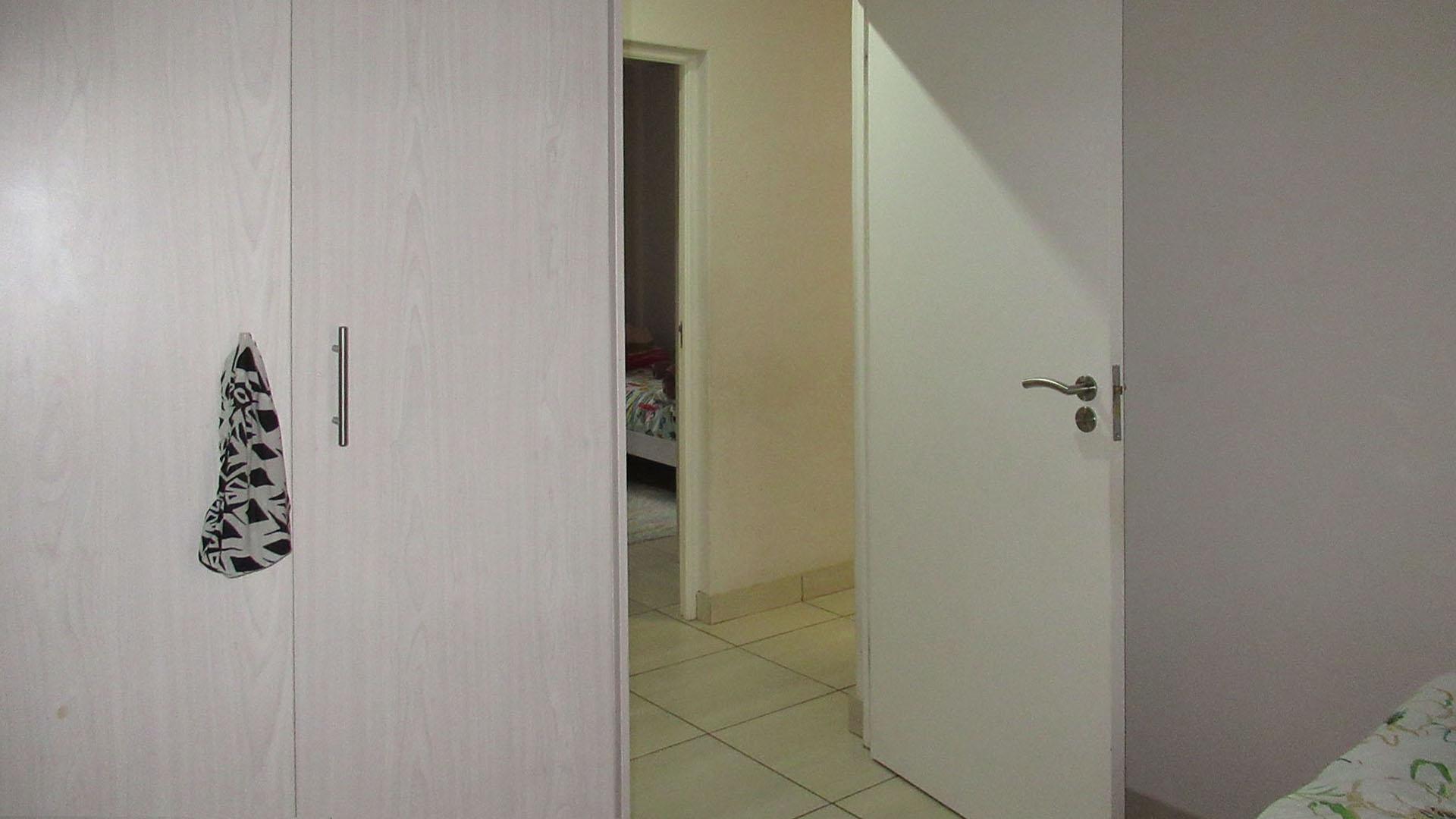 Bed Room 1 - 8 square meters of property in Roseacre