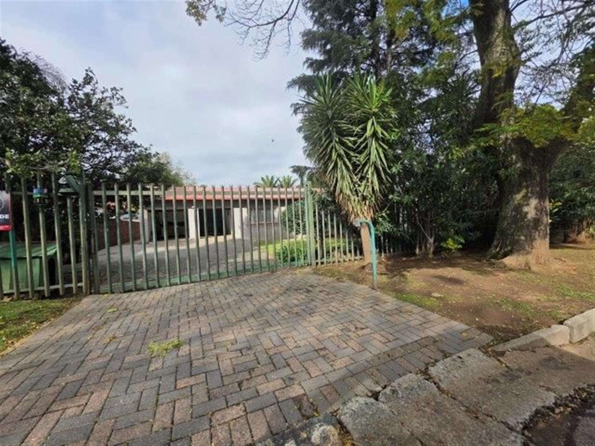 Front View of property in Eden Glen