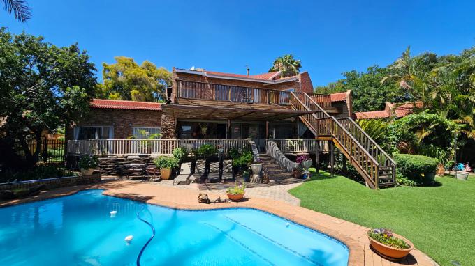 5 Bedroom House for Sale For Sale in Amandasig - MR668663