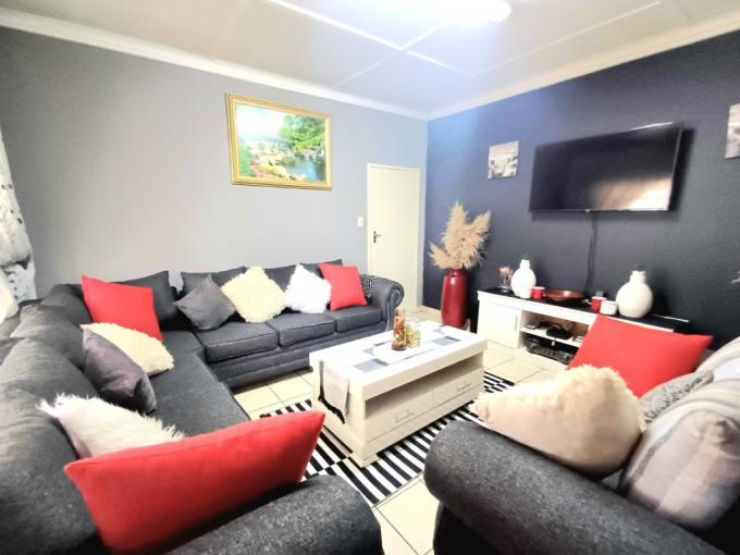 2 Bedroom House for Sale For Sale in Alberton - MR668726