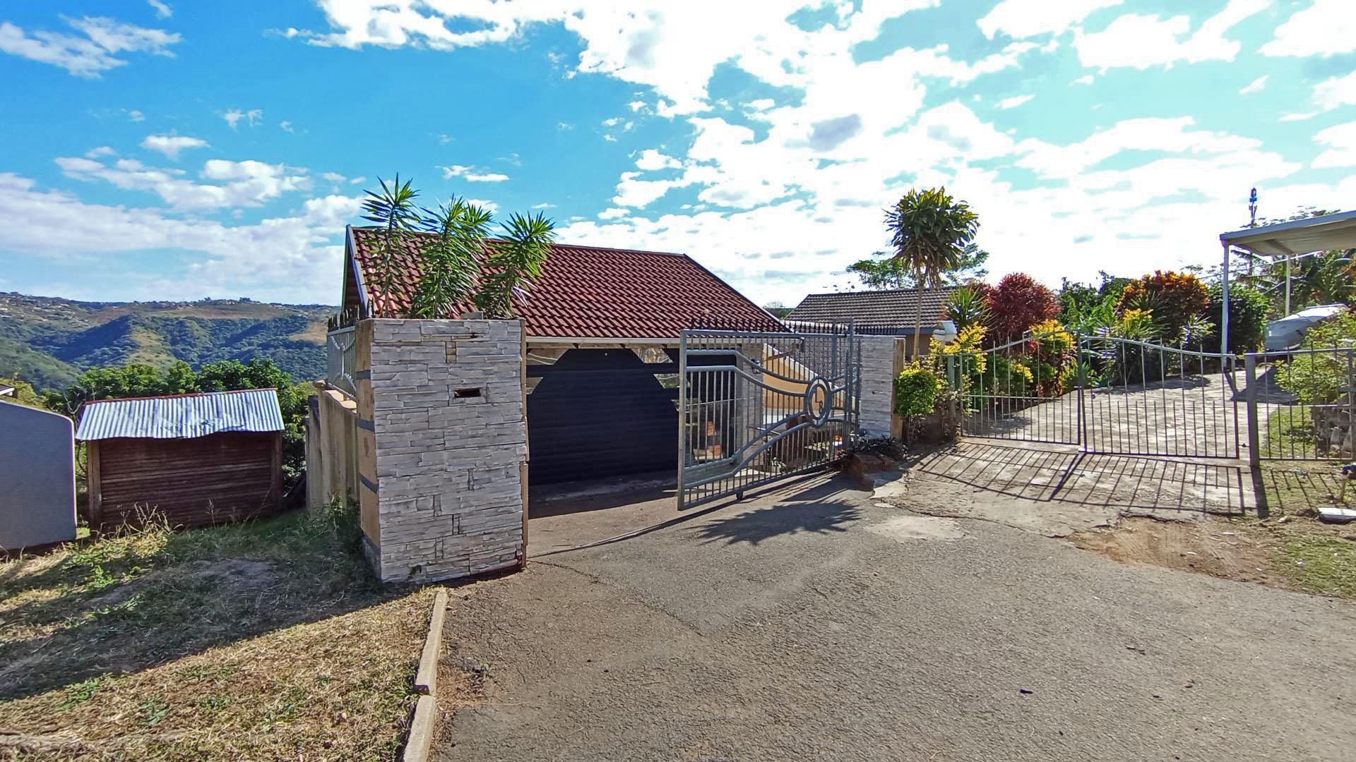 Front View of property in Newlands West
