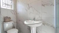 Bathroom 1 - 3 square meters of property in Newlands West