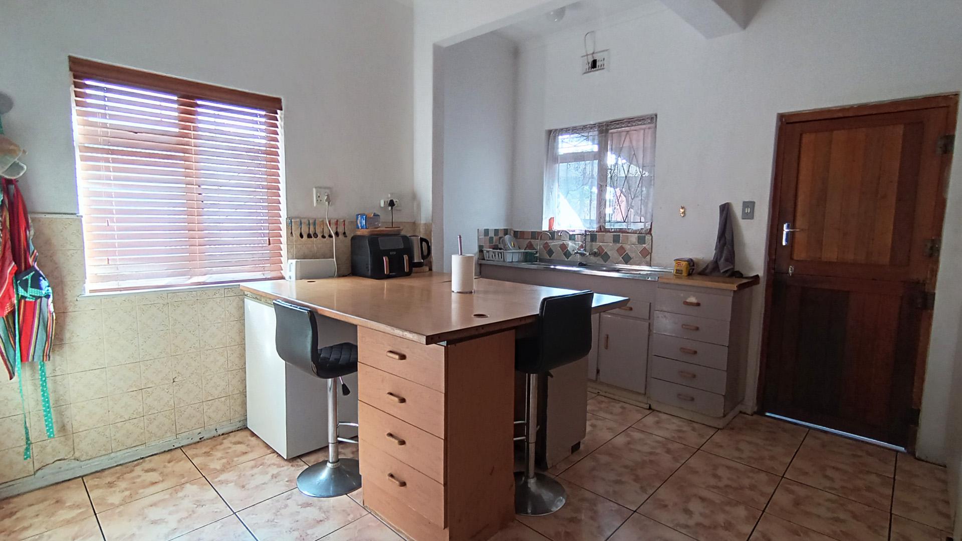 Kitchen - 19 square meters of property in Vasco Estate
