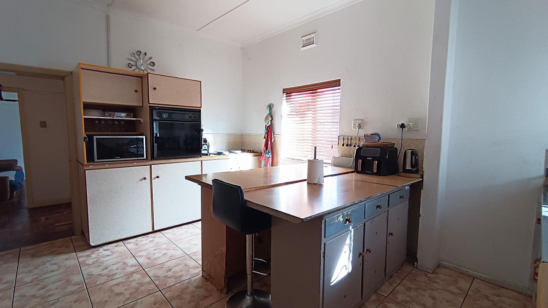 Kitchen - 19 square meters of property in Vasco Estate