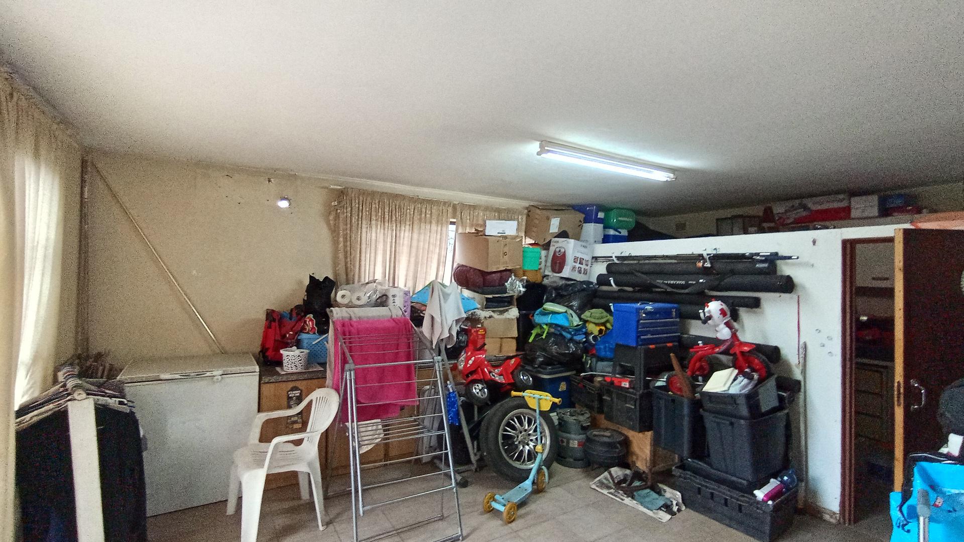 Flatlet - 19 square meters of property in Stanger