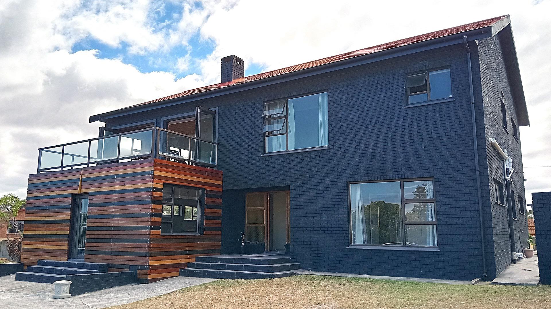 Front View of property in Pearly Beach