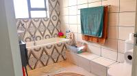 Bathroom 1 of property in Pearly Beach