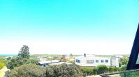 Spaces of property in Pearly Beach