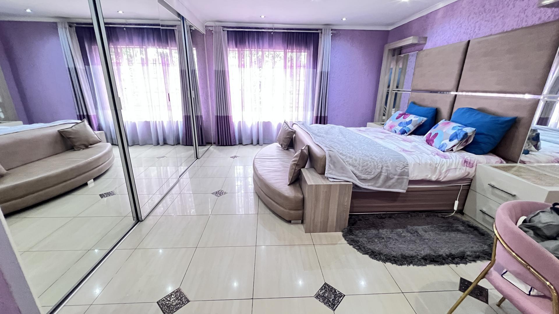 Bed Room 3 of property in Alan Manor