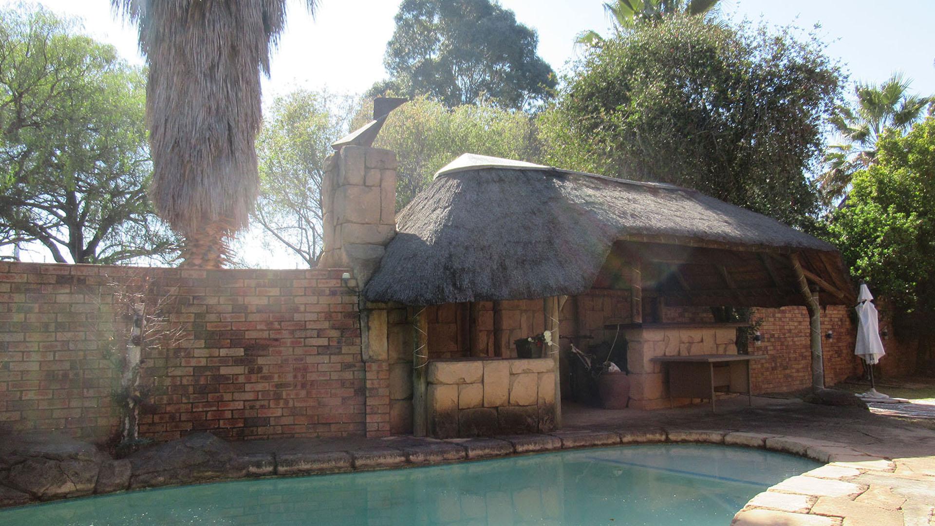 Backyard of property in Alan Manor