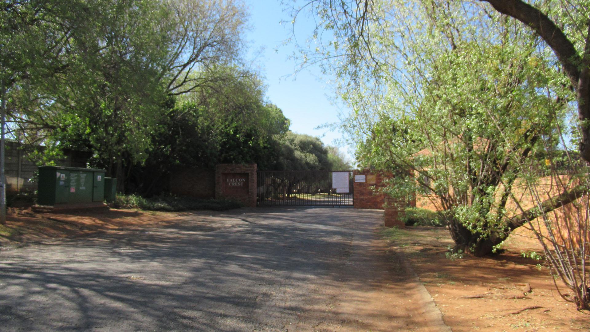 Front View of property in Alan Manor