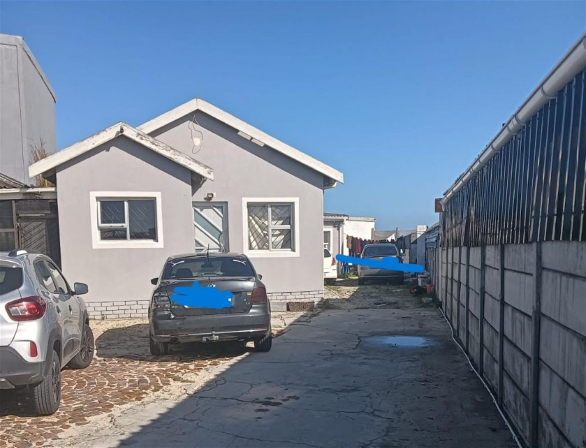 Front View of property in Schaapkraal