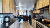 Kitchen - 10 square meters of property in Ravenswood