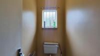 Bathroom 2 - 2 square meters of property in Kempton Park