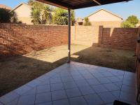 2 Bedroom 2 Bathroom Simplex for Sale for sale in Amberfield