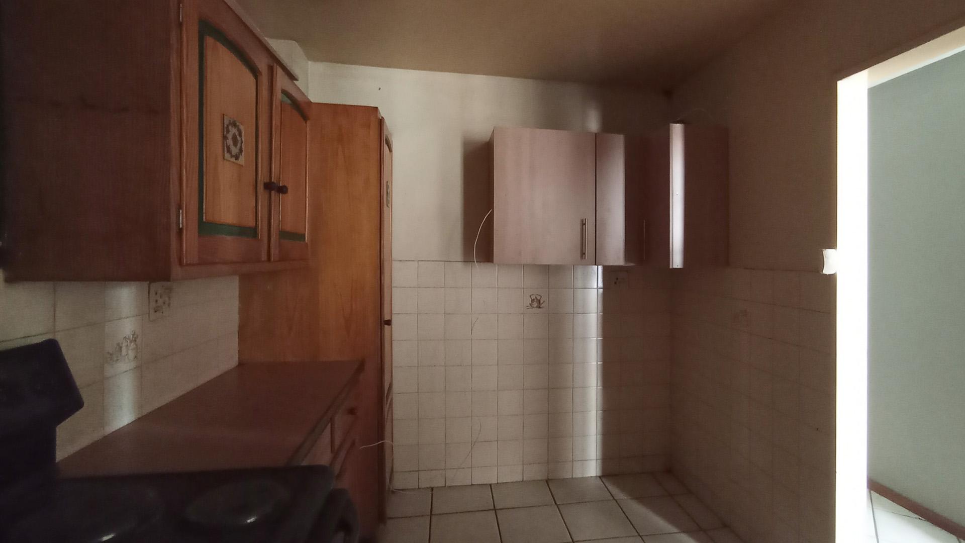 Kitchen - 10 square meters of property in Sunnyside